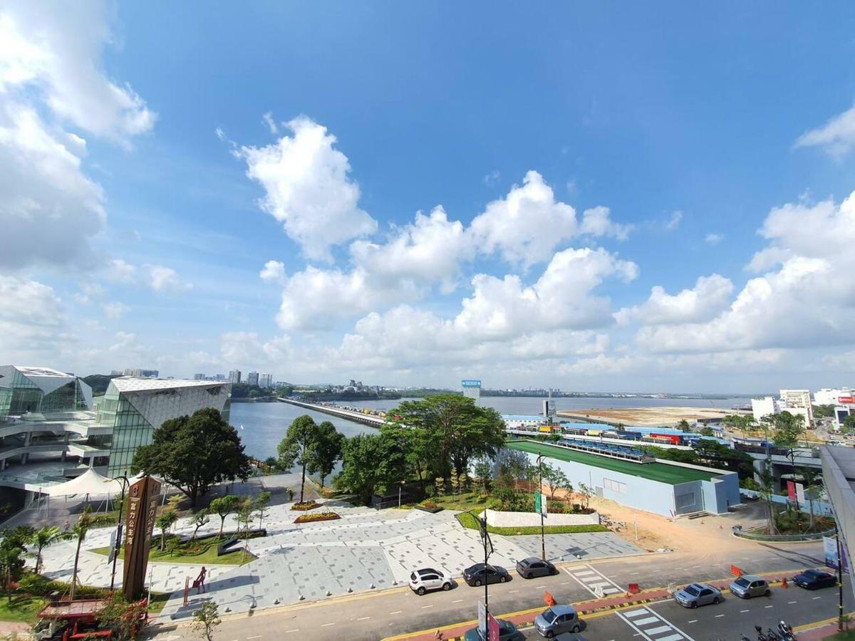 R&f Airbnb Sweet Johor Bahru